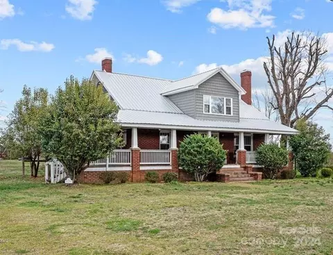 6390 W Nc 152 Hwy, Mooresville, NC 28115