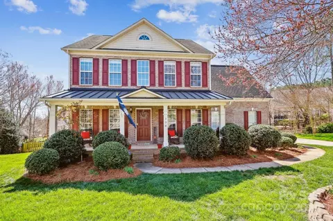 330 Drake Park Ave, Fort Mill, SC 29708
