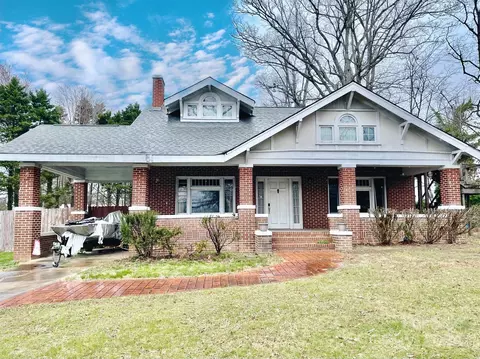 Exterior - 1503 E Main St, Albemarle, NC 28001 photo 4 of 8