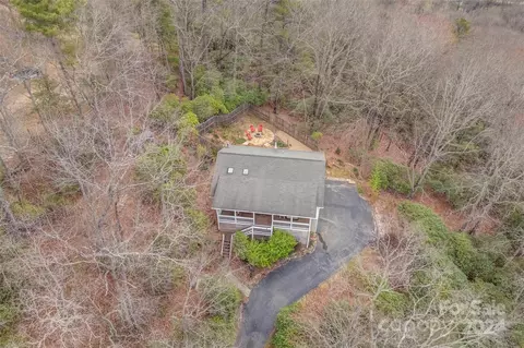 242 Sweetwater Rd, Mills River, NC 28759