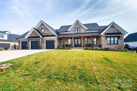 2942 Mehling Dr, Lincolnton, NC 28092