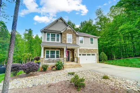 1612 Springfield Dr, Waxhaw, NC 28173