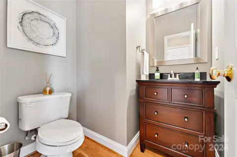 Bath - 7263 Willowbrook Dr, Denver, NC 28037 photo 1 of 4
