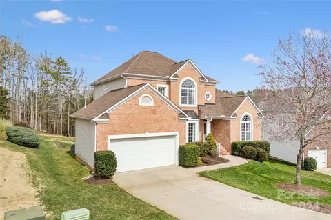 Exterior - 7263 Willowbrook Dr, Denver, NC 28037 photo 5 of 9