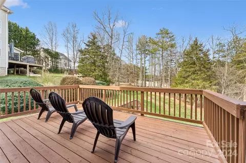 Exterior - 7263 Willowbrook Dr, Denver, NC 28037 photo 2 of 9