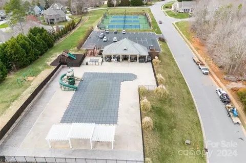 Exterior - 7263 Willowbrook Dr, Denver, NC 28037 photo 9 of 9