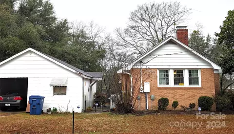 Exterior - 18 S 4th St, Mcbee, SC 29101 photo 4 of 8