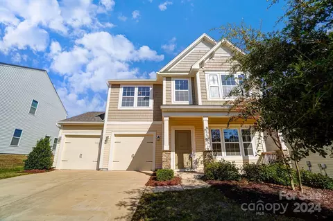 3630 Creekside Dr, Gastonia, NC 28056