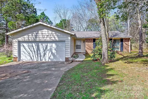 5706 Ryder Ave, Charlotte, NC 28226