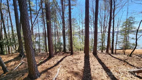 6137 Plantation Pointe 10 Dr #10, Granite Falls, NC 28630