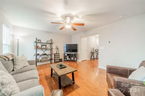 Living - 3380 Linetender Dr, Davidson, NC 28036 photo 3 of 4