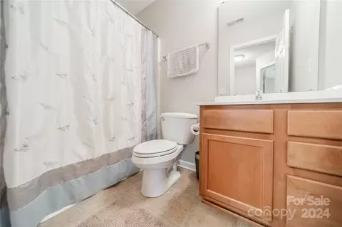 Bath - 3380 Linetender Dr, Davidson, NC 28036 photo 2 of 3