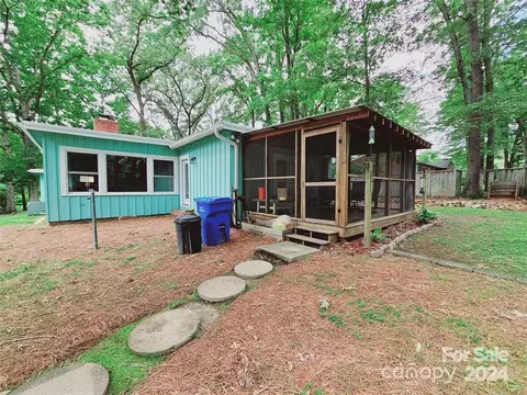 Exterior - 405 N Pine St, Lancaster, SC 29720 photo 3 of 15