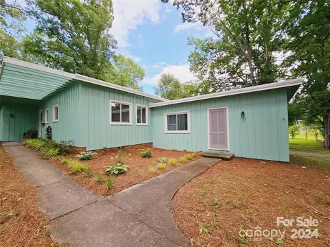 Exterior - 405 N Pine St, Lancaster, SC 29720 photo 9 of 15