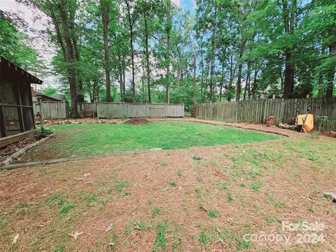 Exterior - 405 N Pine St, Lancaster, SC 29720 photo 8 of 15