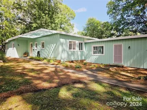 Exterior - 405 N Pine St, Lancaster, SC 29720 photo 13 of 15