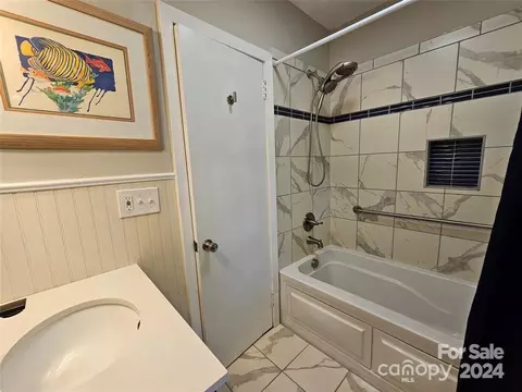 Bath - 405 N Pine St, Lancaster, SC 29720 photo 3 of 5