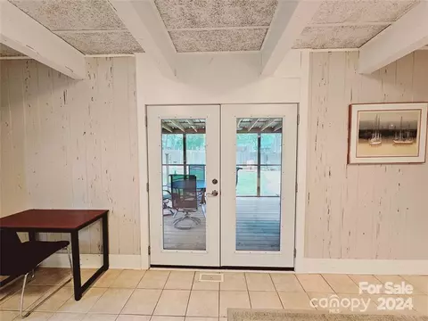 Entry Way - 405 N Pine St, Lancaster, SC 29720 photo 1 of 1