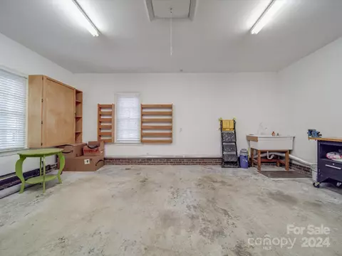 Exterior - 1404 Heather Ln, Monroe, NC 28110 photo 5 of 15