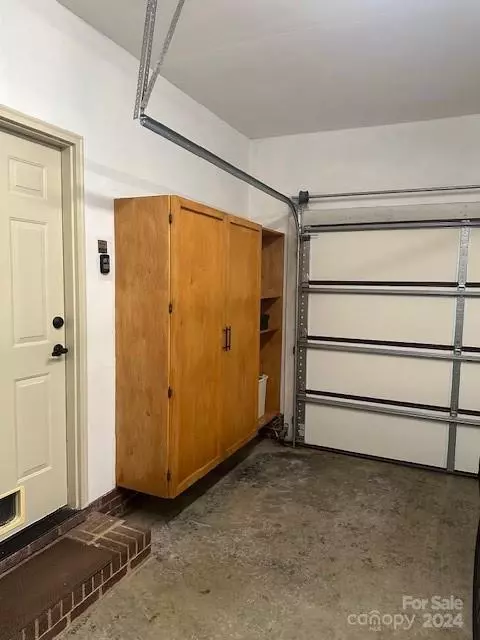 Exterior - 1404 Heather Ln, Monroe, NC 28110 photo 6 of 15