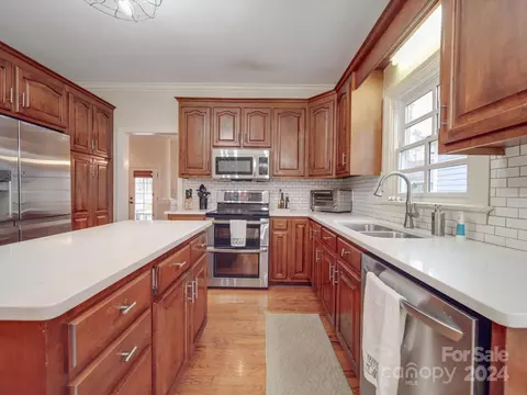 Kitchen - 1404 Heather Ln, Monroe, NC 28110 photo 1 of 4