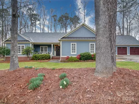 Exterior - 1404 Heather Ln, Monroe, NC 28110 photo 15 of 15