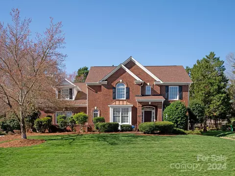 3315 Twin Ridge Dr, Charlotte, NC 28210