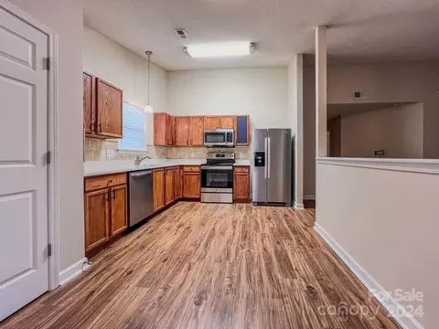 534 River View Dr, Lowell, NC 28098 photo 18