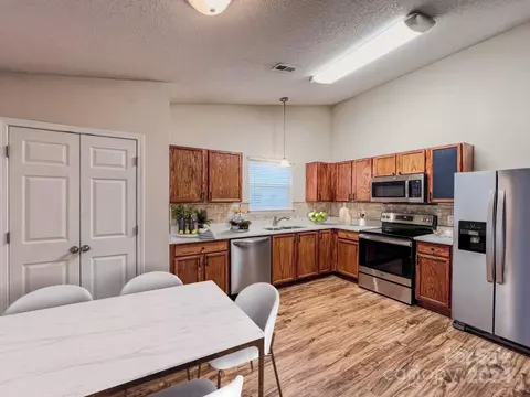 534 River View Dr, Lowell, NC 28098 photo 15