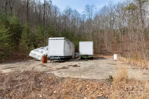 48 Houdini Trl, Canton, NC 28716 photo 5