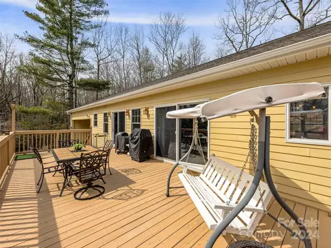 Exterior - 76 Juniper Ln, Brevard, NC 28712 photo 3 of 9