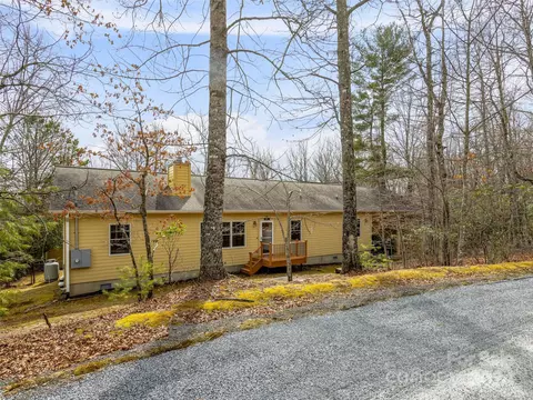 Exterior - 76 Juniper Ln, Brevard, NC 28712 photo 7 of 9