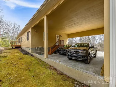 Exterior - 76 Juniper Ln, Brevard, NC 28712 photo 5 of 9