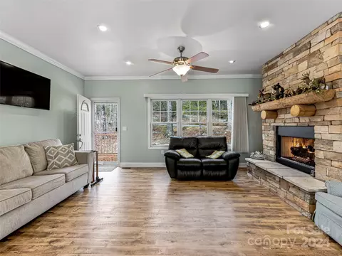 Living - 76 Juniper Ln, Brevard, NC 28712 photo 6 of 6