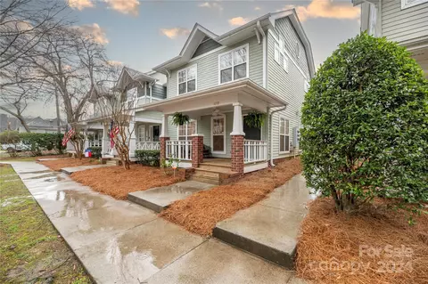 1072 W 1st St, Charlotte, NC 28202