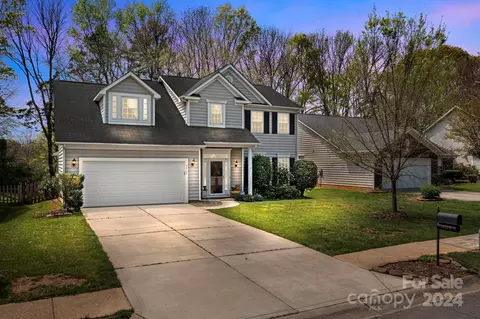 5717 Brandy Ridge Ln, Charlotte, NC 28269