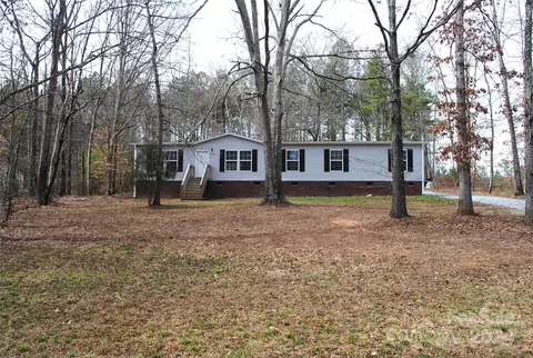 306 Forest Winds Dr, Salisbury, NC 28144