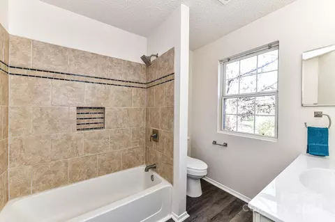 Bath - 1008 Curtis St, Monroe, NC 28112 photo 2 of 3