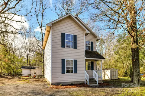 Exterior - 1008 Curtis St, Monroe, NC 28112 photo 3 of 7