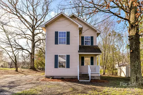 Exterior - 1008 Curtis St, Monroe, NC 28112 photo 2 of 7