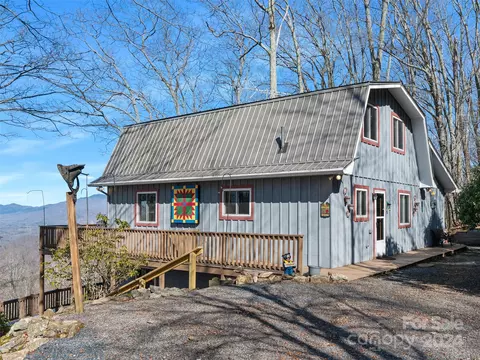 2191 Moonshine Mountain Rd, Burnsville, NC 28714