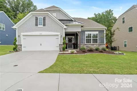 1328 Rickard Dr, Huntersville, NC 28078