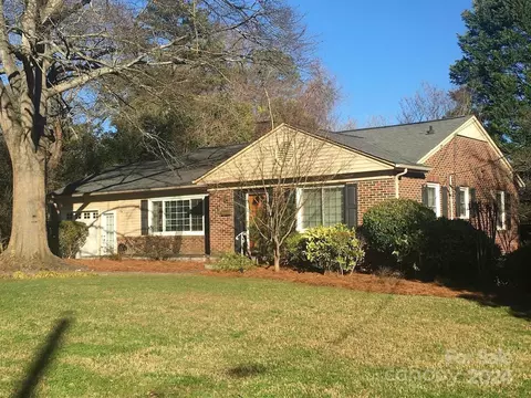1701 Fairfield Dr, Gastonia, NC 28054