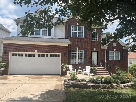 133 Riverfront Pkwy, Mount Holly, NC 28120