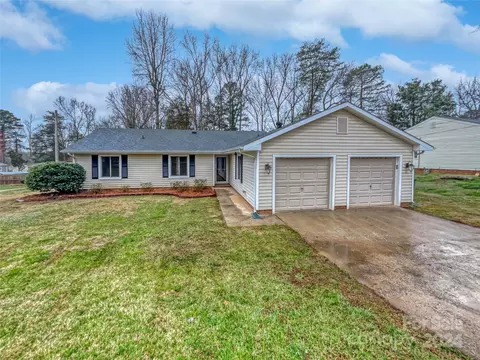 1639 Windy Rush Ln, Gastonia, NC 28054
