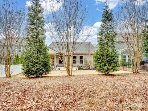 Exterior - 1034 Baldwin Dr, Lancaster, SC 29720 photo 8 of 9