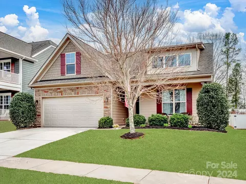 Exterior - 1034 Baldwin Dr, Lancaster, SC 29720 photo 2 of 9