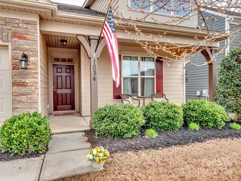 Exterior - 1034 Baldwin Dr, Lancaster, SC 29720 photo 3 of 9