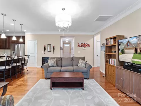 Living - 1034 Baldwin Dr, Lancaster, SC 29720 photo 3 of 4