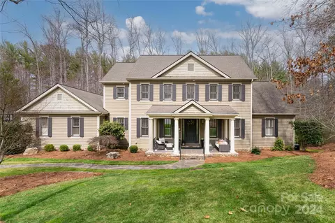 711 Mayfly Ct, Biltmore Lake, NC 28715